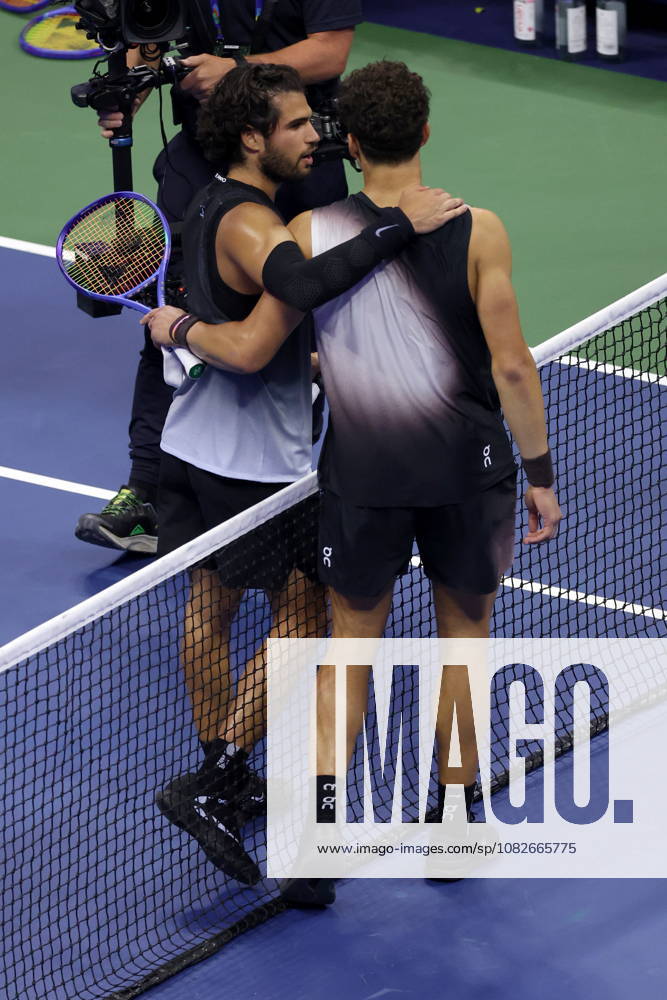 US Open tennis tournament - Day 10 Carlos Alcaraz (L) of Spain congratulates Ben Shelton of the US on his win in the Men s Singles Quarterfinals of the US Open Tennis Championships at the USTA Billie Jean King National Tennis Center in Flushing Meadows, New York, USA, 09 September 2026. The 2026 US Open tournament runs from 23 August through 13 September. FLUSHING MEADOWS NEW YORK United States