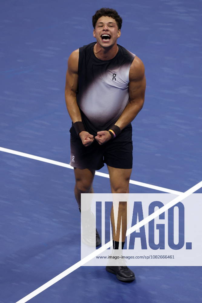 US Open tennis tournament - Day 10 Ben Shelton of the US reacts after defeating Carlos Alcaraz of Spain in the Men s Singles Quarterfinals of the US Open Tennis Championships at the USTA Billie Jean King National Tennis Center in Flushing Meadows, New York, USA, 09 September 2026. The 2026 US Open tournament runs from 23 August through 13 September. FLUSHING MEADOWS NEW YORK United States