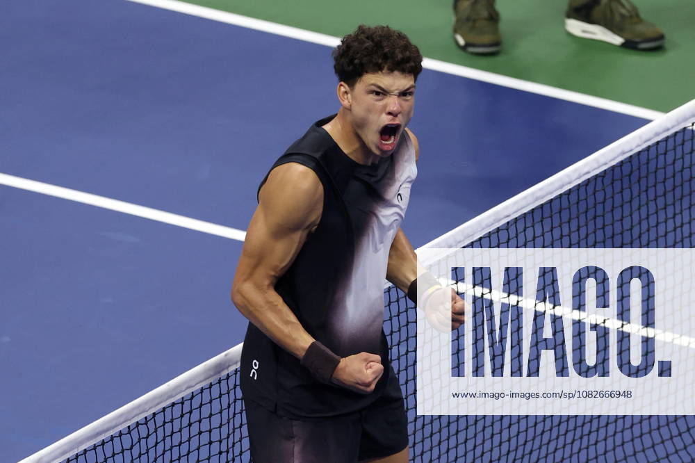 US Open tennis tournament - Day 10 Ben Shelton of the US reacts after defeating Carlos Alcaraz of Spain in the Men s Singles Quarterfinals of the US Open Tennis Championships at the USTA Billie Jean King National Tennis Center in Flushing Meadows, New York, USA, 09 September 2026. The 2026 US Open tournament runs from 23 August through 13 September. FLUSHING MEADOWS NEW YORK United States