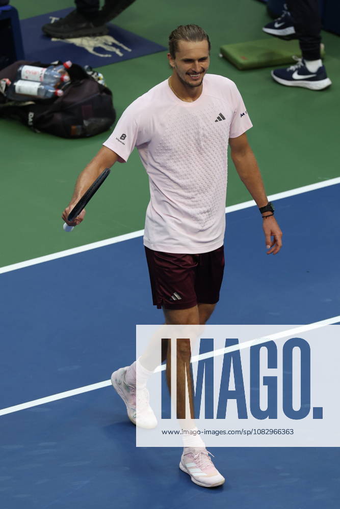 US Open tennis tournament - Day 13 Alexander Zverev of Germany reacts after defeating Karen Khachanov of Russia during the Men s Singles semi-finals at the US Open Tennis Championships at the USTA Billie Jean King National Tennis Center in Flushing Meadows, New York, USA, 11 September 2026. The 2026 US Open tournament runs from 23 August to 13 September. FLUSHING MEADOWS NEW YORK United States