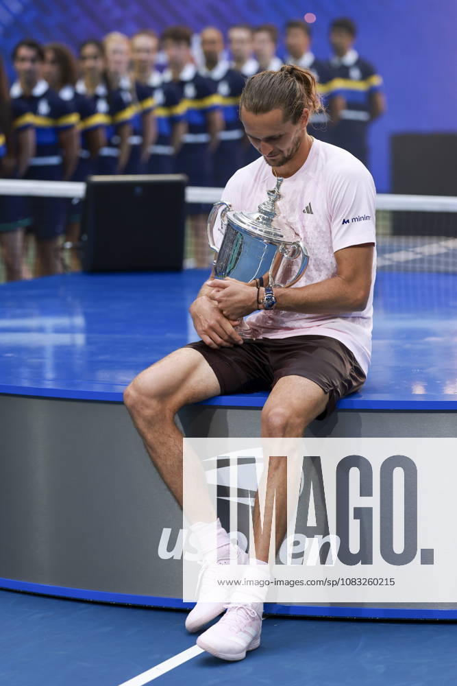US Open tennis tournament - Day 15 Alexander Zverev of Germany poses with the Champions trophy after winning the Men s Singles Finals of the US Open Tennis Championships at the USTA Billie Jean King National Tennis Center in Flushing Meadows, New York, USA, 13 September 2026. FLUSHING MEADOWS NEW YORK United States