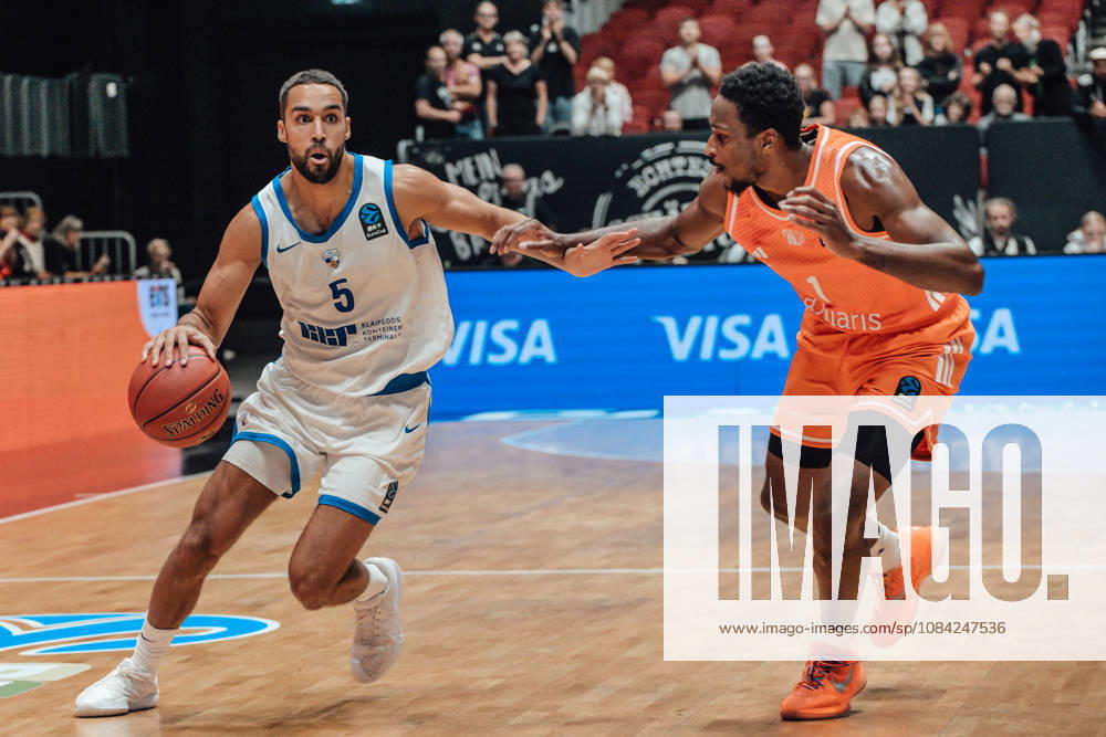 Game Day 2 of the Basketball Eurocup: Niners Chemnitz vs. Klaipedos Neptunas, October 7, 2026, starting at 7:00 p.m., Chemnitz, Chemnitz Arena. In the photo: Yannick Franke, 01 Phlandrous Fleming Jr. Game Day 2 of the Basketball Eurocup: Niners Chemnitz vs. Klaipedos Neptunas, Chemnitz, Saxony, Germany