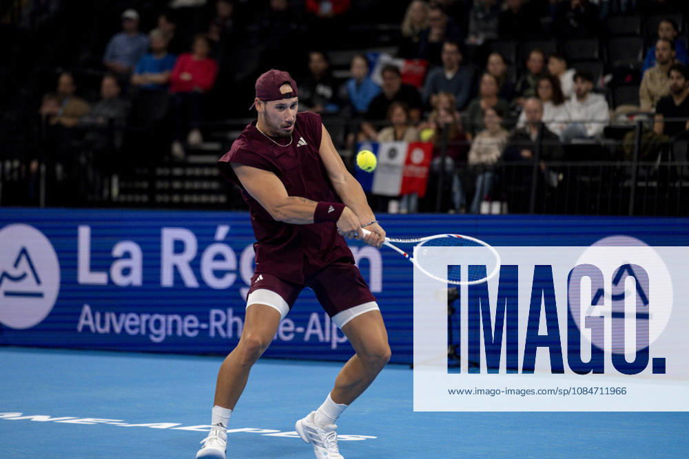 TENNIS : ATP, Tennis Herren 250 - Grand Tennis AURA - Decines (France) 18 10 2026 Kyrian JACQUET (FRA) vs Sascha GUEYMARD WAYENBURG (FRA) during the qualifying tournament of the Auvergne Rhône-Alpes Grand Prix at the LDLC Arena in Décines on October 18, 2026. Photo Sandrine Thesillat PsNewZ