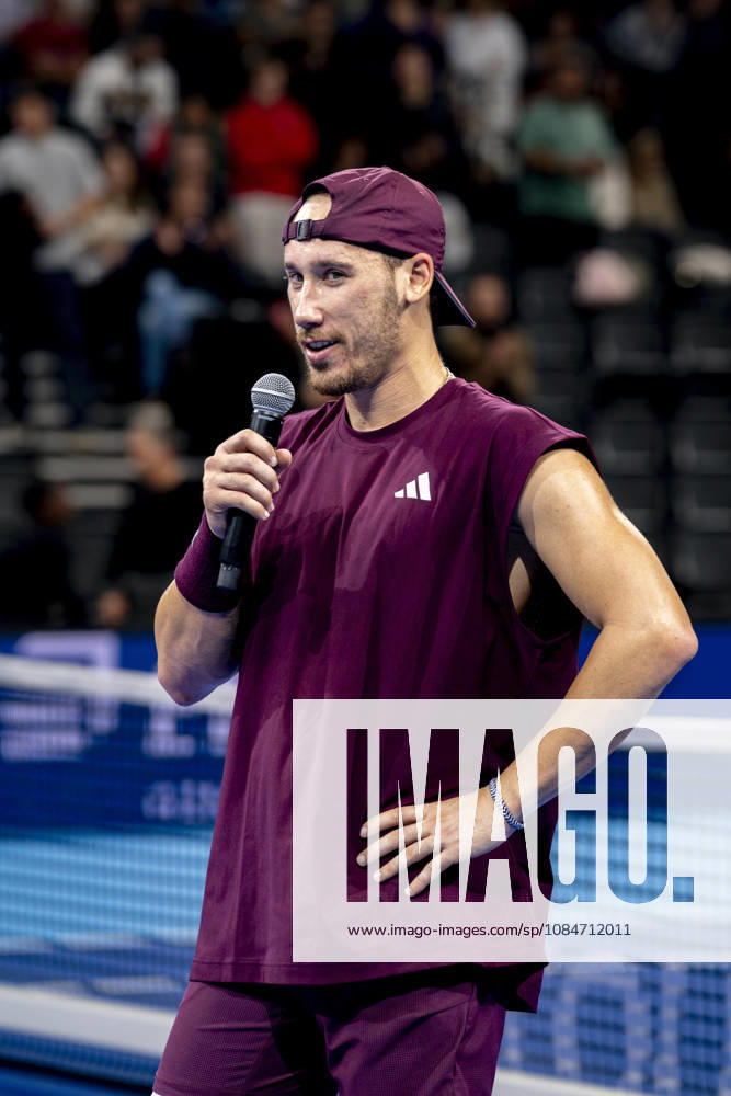 TENNIS : ATP, Tennis Herren 250 - Grand Tennis AURA - Decines (France) 18 10 2026 Kyrian JACQUET (FRA) vs Sascha GUEYMARD WAYENBURG (FRA) during the qualifying tournament of the Auvergne Rhône-Alpes Grand Prix at the LDLC Arena in Décines on October 18, 2026. Photo Sandrine Thesillat PsNewZ