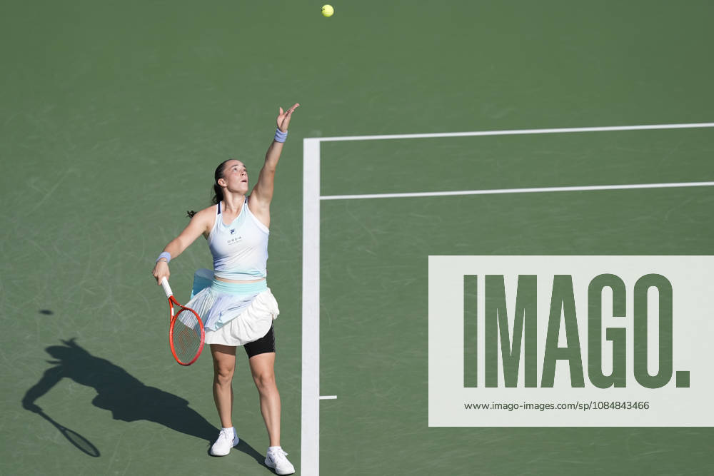 WTA, Tennis Damen Kinoshita Group Japan Open - Day 3 Tereza Valentova of the Czech Republic plays in action during her round of 16 singles match against Lilli Tagger of Austria at the 2026 Kinoshita Group Japan Open Women s tennis tournament at Utsubo Tennis Center in Osaka, Japan, on October 21, 2026. Osaka Japan