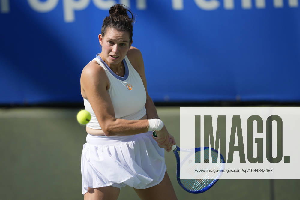 WTA, Tennis Damen Kinoshita Group Japan Open - Day 3 Miriam Skoch of the Czech Republic plays with partner Jesika Maleckova of the Czech Republic during their quarterfinal doubles match against Claire Liu of the United States and Kaitlin Quevedo of Spain at the 2026 Kinoshita Group Japan Open Women s tennis tournament at Utsubo Tennis Center in Osaka, Japan, on October 21, 2026. Osaka Japan
