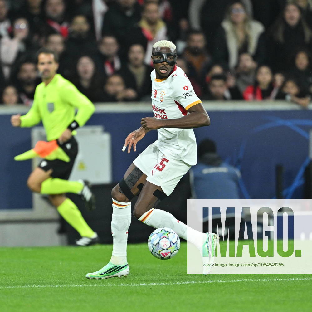 Lille v Galatasaray - UEFA Champions League LILLE, FRANCE - OCTOBER 21: Victor Osimhen of Galatasaray in action during UEFA Champions League match between Lille and Galatasaray at Stade Pierre-Mauroy (Pierre Mauroy Stadium) in Lille, France on October 21, 2026. Mustafa Yalcin Anadolu Lille France. Editorial use only. Please get in touch for any other usage.