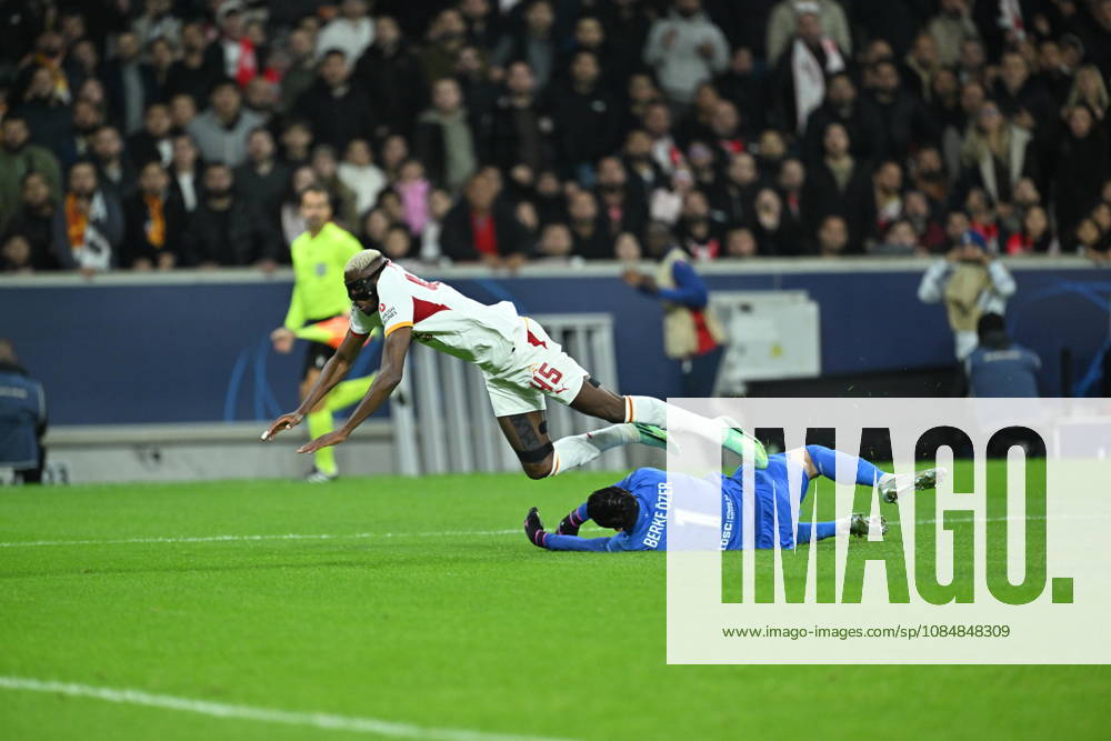 Lille LOSC v Galatasaray - UEFA Champions League LILLE, FRANCE - OCTOBER 21: Victor Osimhen of Galatasaray falls on the ground during UEFA Champions League match between Lille and Galatasaray at Stade Pierre-Mauroy (Pierre Mauroy Stadium) in Lille, France on October 21, 2026. Mustafa Yalcin Anadolu Lille France. Editorial use only. Please get in touch for any other usage.