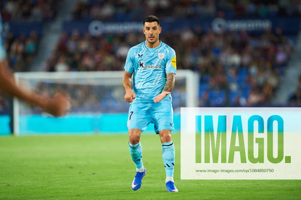 Yuri Berchiche (Athletic Club) during the LaLiga EA Sports match between Levante UD and Athletic Club at Estadi Ciutat de València on October 21, 2026 in Valencia, Spain. -