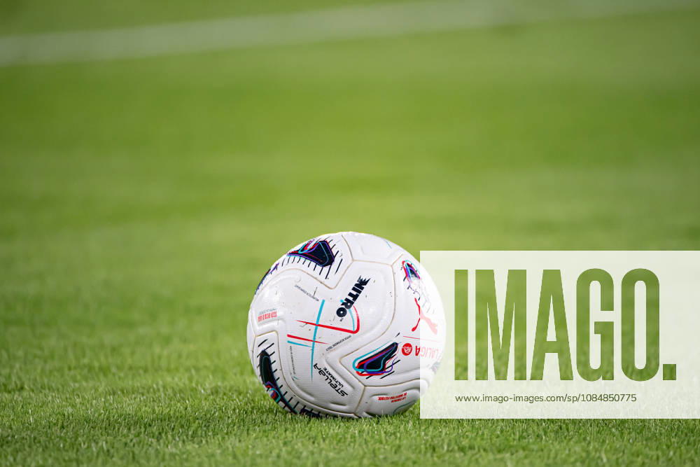 The official ball of LaLiga EA sports during the LaLiga EA Sports, match between Levante UD and Athletic Club at Ciutat de Valencia stadium Valencia Spain - ZUMAs385 20261021_zsp_s385_001