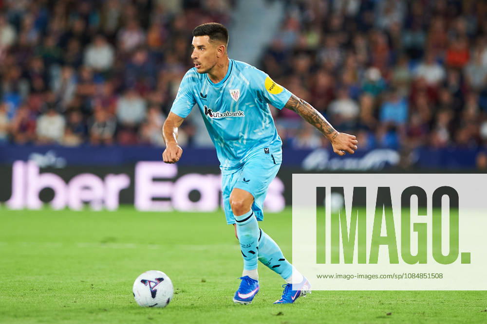 Yuri Berchiche (Athletic Club) during the LaLiga EA Sports match between Levante UD and Athletic Club at Estadi Ciutat de València on October 21, 2026 in Valencia, Spain. -