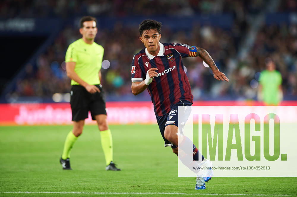 Roger Brugue (Levante UD) during the LaLiga EA Sports match between Levante UD and Athletic Club at Estadi Ciutat de València on October 21, 2026 in Valencia, Spain. -