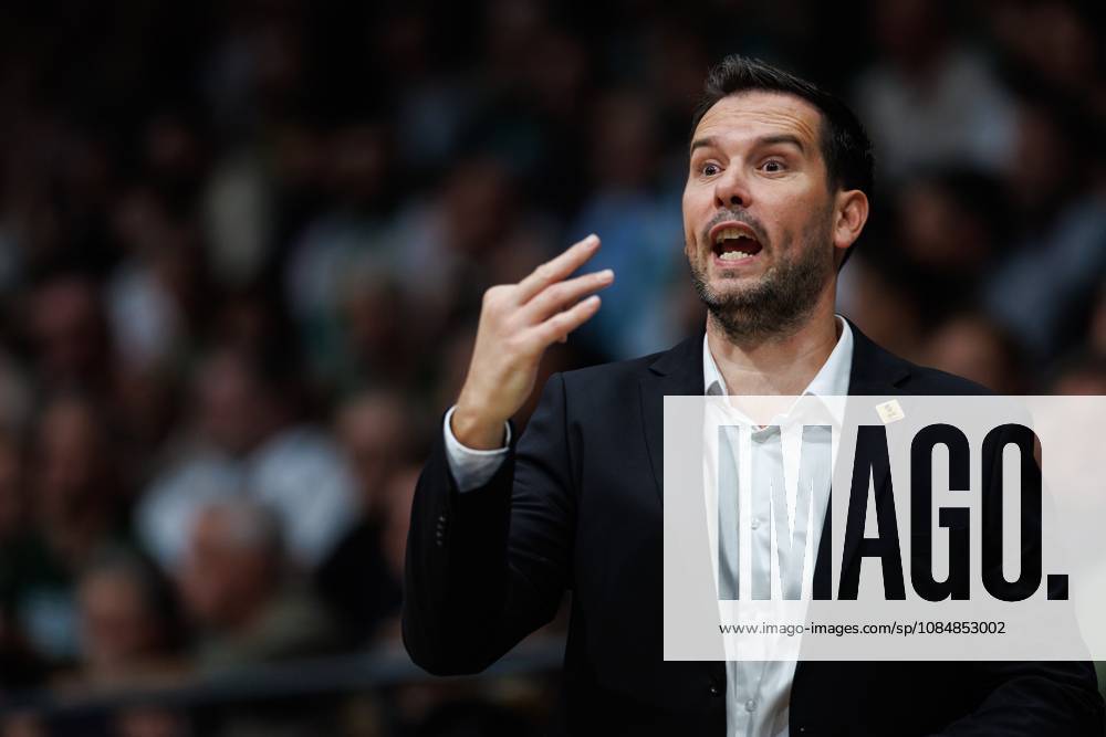 Damir Rancic (KK Croatia Split) an der Seitenlinie, Emotionen, Geste, Gestik, Mimik, Freisteller, Portrait Vet Concept Gladiators Trier vs KK Split, Basketball, FIBA Europe Cup, 3. Spieltag, Saison 2026 2027, 21.10.2026 Vet Concept Gladiators Trier vs KK Split, Basketball, FIBA Europe Cup, 3. Spieltag, Saison 2026 2027