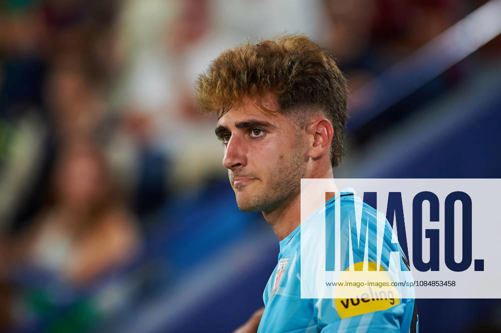 Robert Navarro (Athletic Club) during the LaLiga EA Sports match between Levante UD and Athletic Club at Estadi Ciutat de València on October 21, 2026 in Valencia, Spain. -