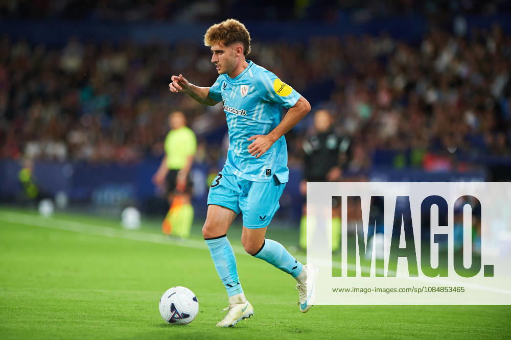 Robert Navarro (Athletic Club) during the LaLiga EA Sports match between Levante UD and Athletic Club at Estadi Ciutat de València on October 21, 2026 in Valencia, Spain. -