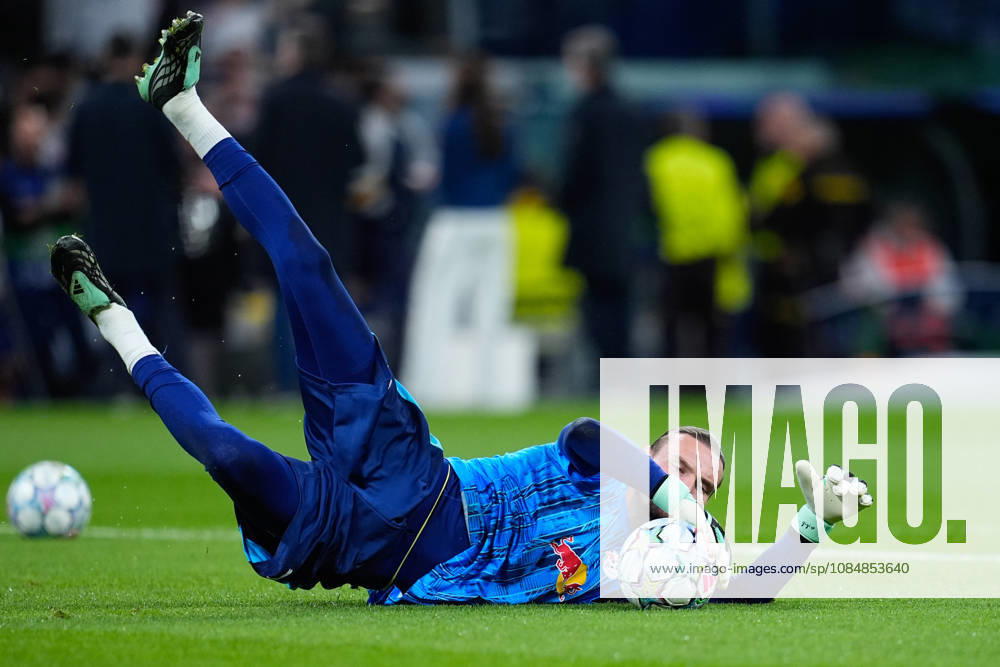 Maarten Vandevoordt of RB Leipzig warms up during the UEFA Champions League 2026 27 League Phase MD3 match between Real Madrid CF and RB Leipzig at Bernabeu stadium on October 21, 2026, in Madrid, Spain. Real Madrid CF V RB Leipzig - UEFA Champions League 2026 27 League Phase MD3 - ZUMAa181 20261021_zaa_a181_035
