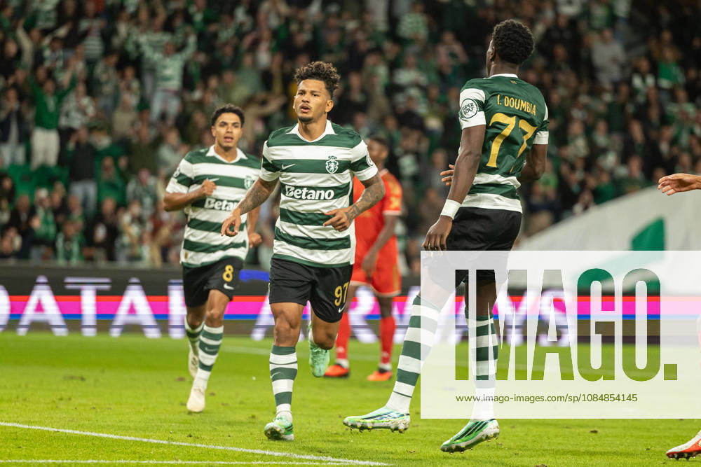 Luis Suarez celebrating after goal seen in football match between Sporting CP and LASK in UEFA Champions League 2026 27 at Estadio Josà Alvalade, Lisboa, Portugal (Luis Loureiro Ball Raw Images PT) Lisboa Estadio Josà Alvalade Portugal