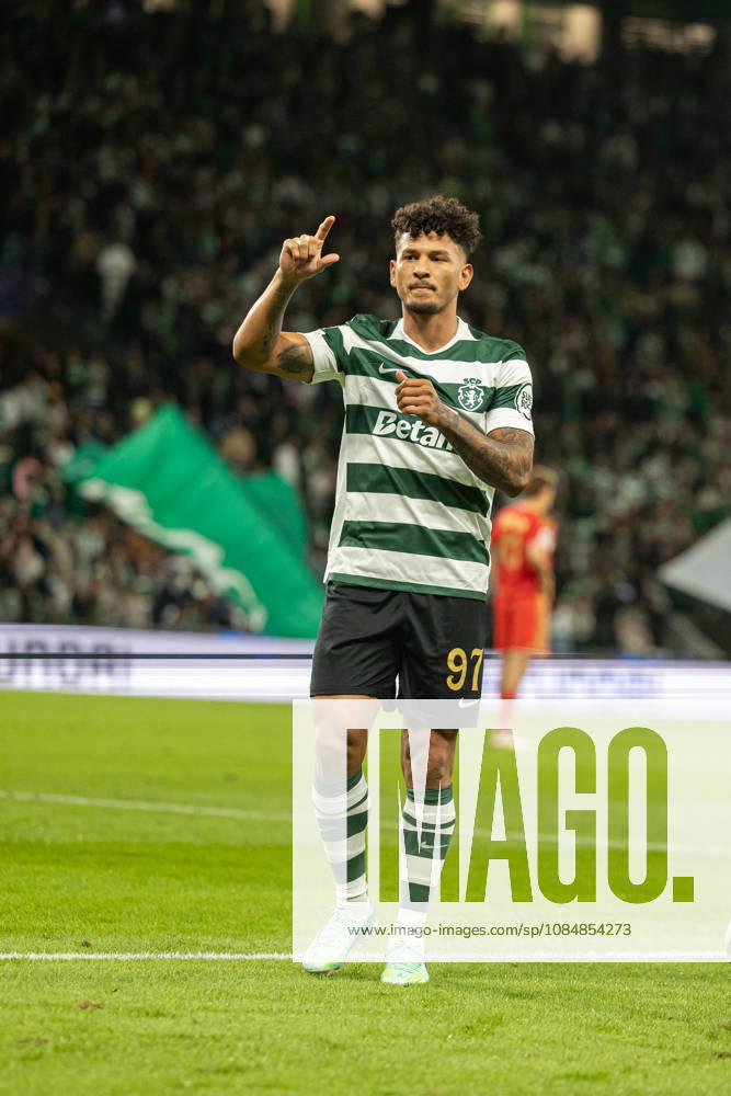 Luis Suarez celebrating after goal seen in football match between Sporting CP and LASK in UEFA Champions League 2026 27 at Estadio Josà Alvalade, Lisboa, Portugal (Luis Loureiro Ball Raw Images PT) Lisboa Estadio Josà Alvalade Portugal