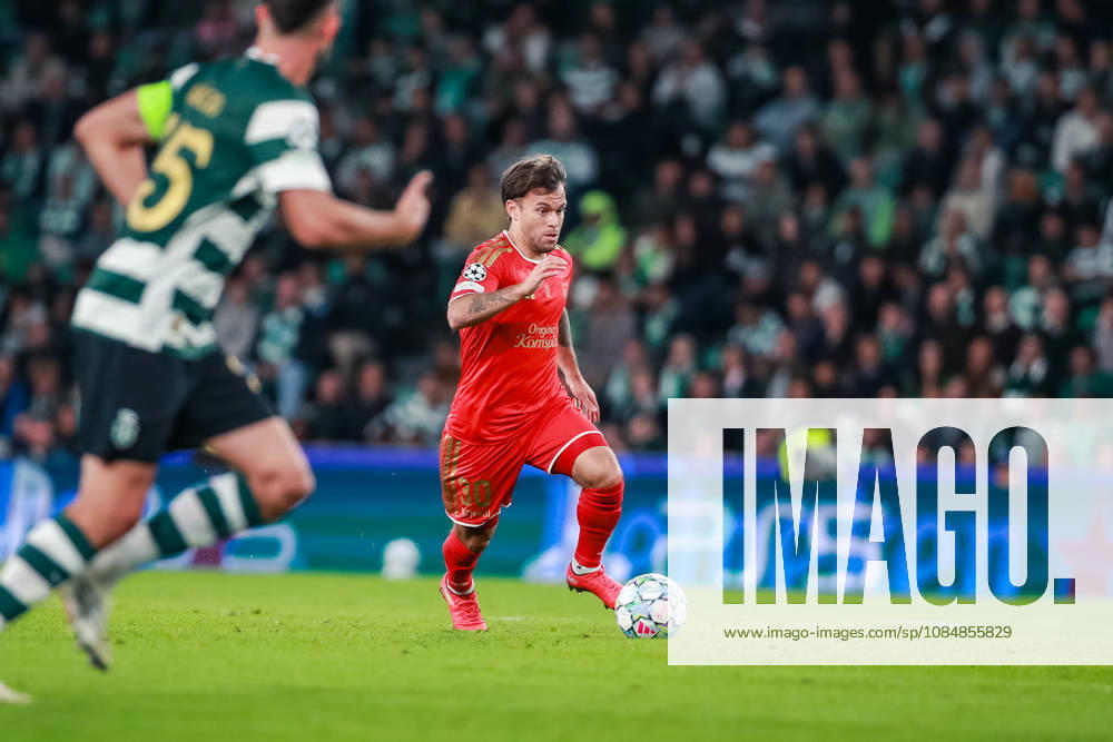 SOCCER - UEFA CL, Sporting vs LASK LISBON,PORTUGAL,21.OCT.26 - SOCCER - UEFA Champions League, Sporting Club de Portugal vs Linzer ASK. Image shows Sascha Horvath (LASK). GEPAxpictures xManuelxBinder
