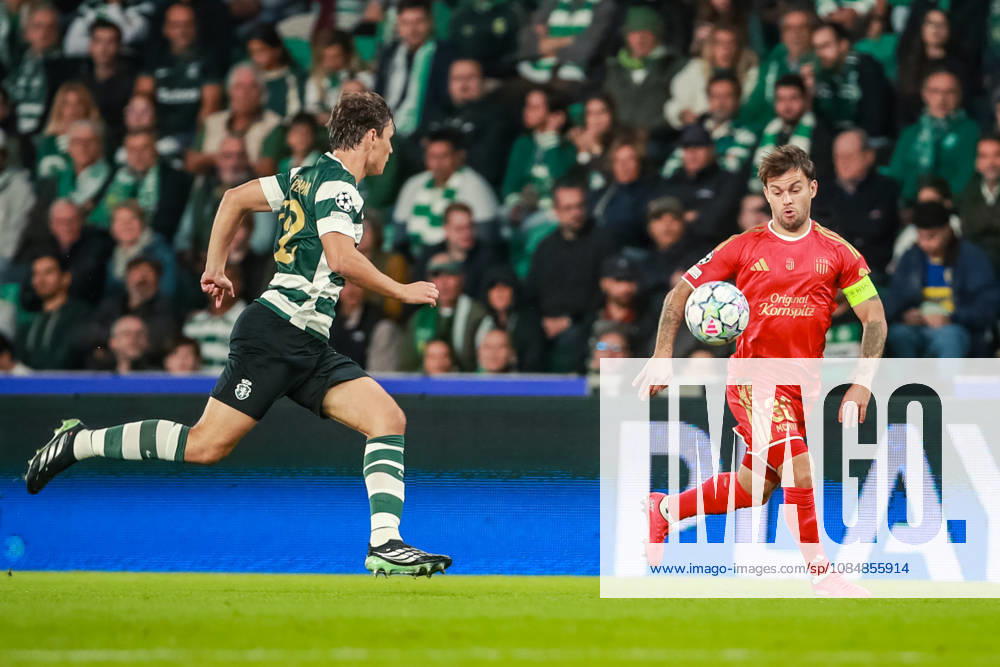 SOCCER - UEFA CL, Sporting vs LASK LISBON,PORTUGAL,21.OCT.26 - SOCCER - UEFA Champions League, Sporting Club de Portugal vs Linzer ASK. Image shows Ivan Fresneda (Sporting) and Sascha Horvath (LASK). GEPAxpictures xManuelxBinder