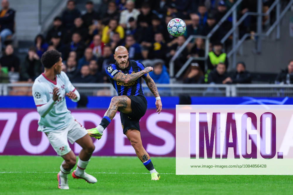 Federico Dimarco of FC Internazionale seen in action during UEFA Champions League 2026 27 League Phase - Matchday 3 football match between FC Internazionale and FC Shakhtar Donetsk. Italy