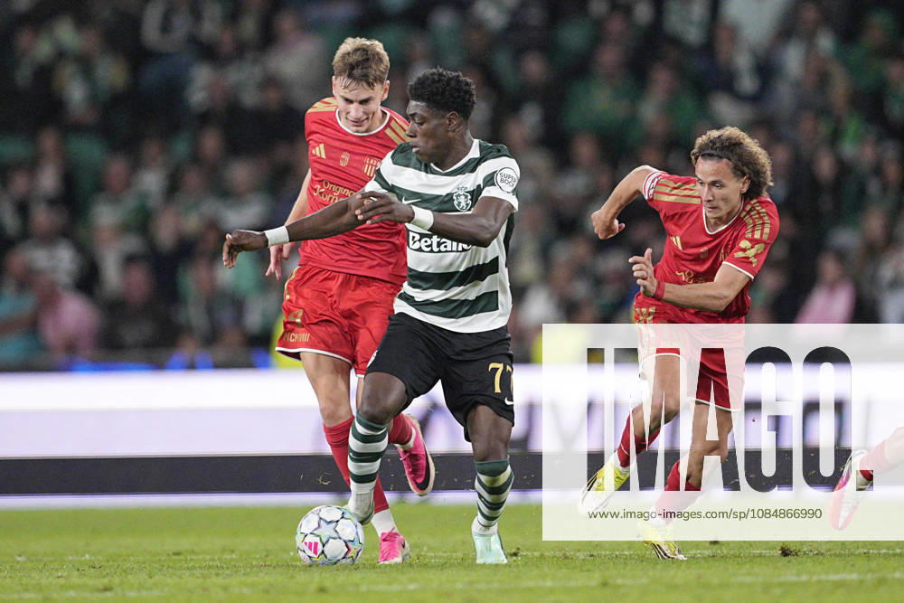 Issa Doumbia of Sporting CP runs with the ball during the UEFA Champions League 2026 27 League Phase MD3 match between Sporting Club de Portugal and LASK at Estadio Jose Alvalade on October 21, 2026 in Lisbon, Portugal (Photo by Pedro Loureiro Sports Press Photo SPP)