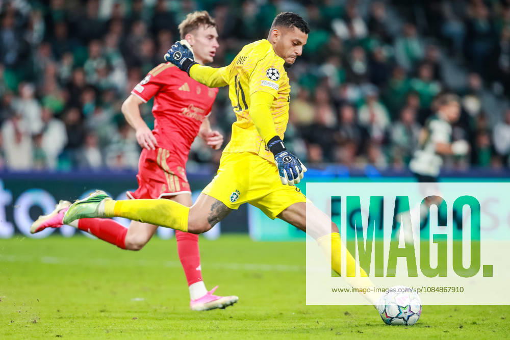 SOCCER - UEFA CL, Sporting vs LASK LISBON,PORTUGAL,21.OCT.26 - SOCCER - UEFA Champions League, Sporting Club de Portugal vs Linzer ASK. Image shows Kaique Pereira (Sporting). GEPAxpictures xManuelxBinder