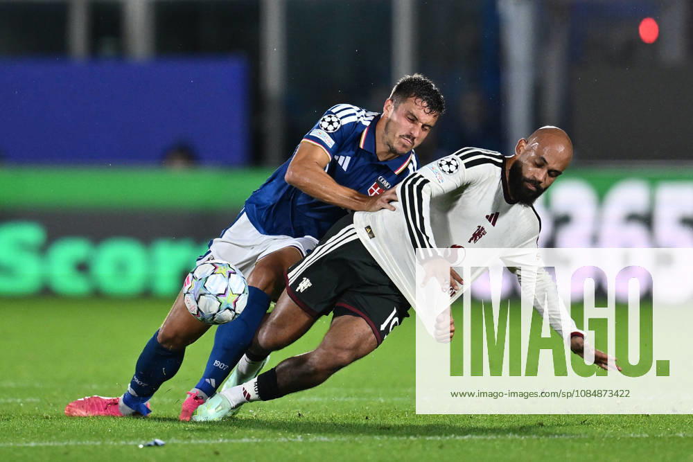SOCCER - UEFA Champions League - Como 1907 vs. Manchester United, ManU Photo by IPA ABACAPRESS.COM90019130 - Marc-Oliver Kempf of Como 1907 and Bryan Mbeumo of Manchester United F.C. are in action during the UEFA Champions League Matchday 3 soccer match between Como 1907 and Manchester United F.C. at the Giuseppe Sinigaglia Stadium on October 21, 2026, in Como, Italy. Como Italy