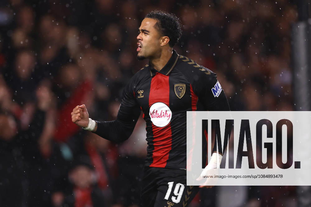 Bournemouth v AC Milan 22 October 2026, Bournemouth - UEFA Europa League - Bournemouth v AC Milan - Justin Kluivert of Bournemouth celebrates scoring the opening goal - Photo: Jacques Feeney Offside. Bournemouth UK