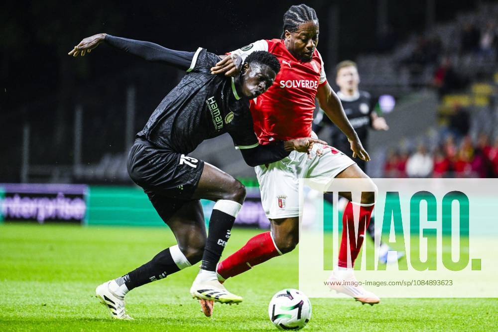 IbrahimÐ° Cisse of KAA Gent and Bright Arrey-Mbi of SC Braga pictured in action during a soccer game between Portuguese SC Braga and Belgian soccer team KAA Gent, Thursday 22 October 2026 in Braga, Portugal, the second match in the UEFA Conference League league phase. TOM GOYVAERTS TomxGoyvaerts x190689982x