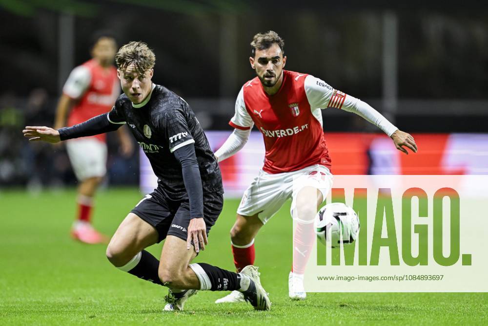 SC Braga v KAA Gent - UEFA Conference League BRAGA, PORTUGAL - OCTOBER 22 : De Vlieger Tibe midfielder of KAA Gent in action during the UEFA Conference League 2026 27 League Phase matchday 2 match between SC Braga and KAA Gent on October 22, 2026 in Braga, Portugal, 22 10 2026 Braga Portugal
