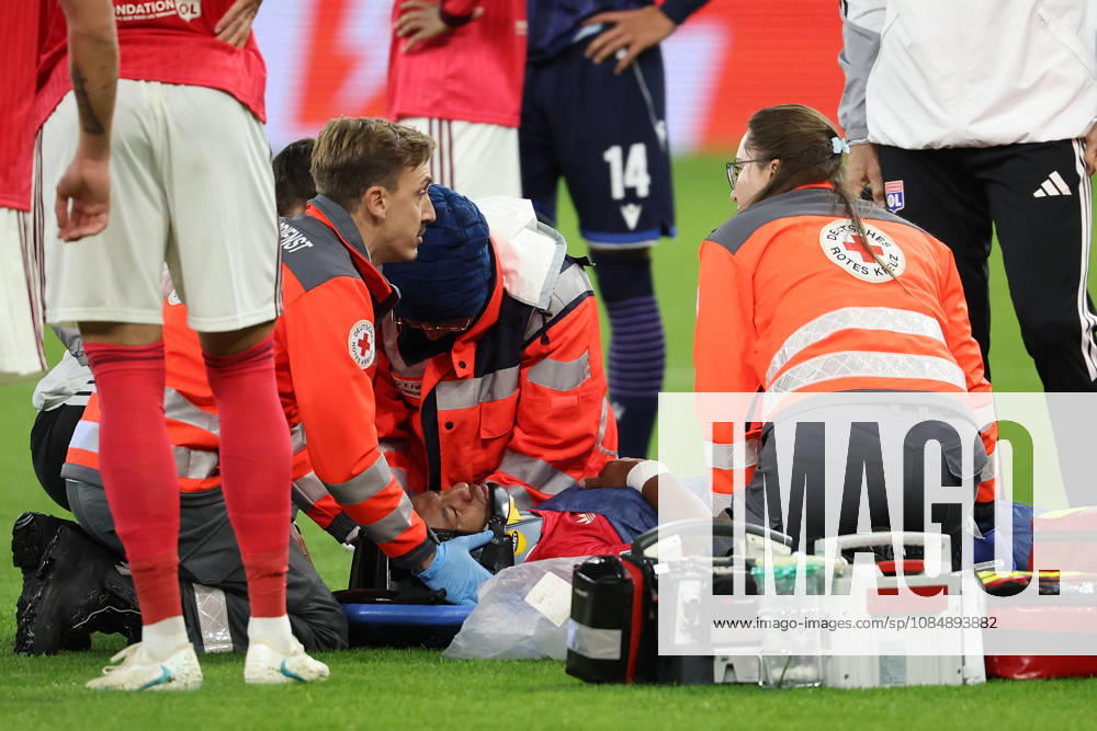Sinsheim, Germany - Octobre 22: Steeve Kango (Olympique Lyonnais) being treated for an injury on the ground during the UEFA Europa League phase Matchday 3 2026 27 match between TSG Hoffenheim and Olympique Lyon at Rhein Neckar Arena on Octobre, 2026 in Sinsheim, Germany