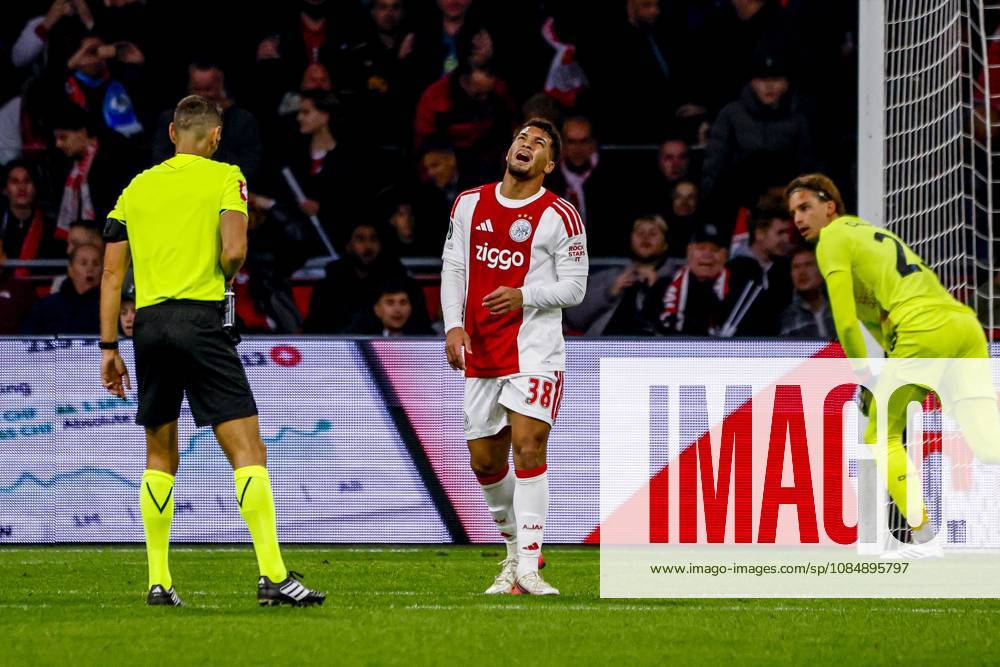 AMSTERDAM - Marcos Leonardo of AFC Ajax reacts during the UEFA Conference League match between AFC Ajax and Atalanta BC at the Johan Cruijff ArenA on October 22, 2026 in Amsterdam, the Netherlands. WART BRINKERHOF ANP Conference League 2026 27 ANPxSportx xMarcelxterxBalsxIVx 573300078 originalFilename: 573300078
