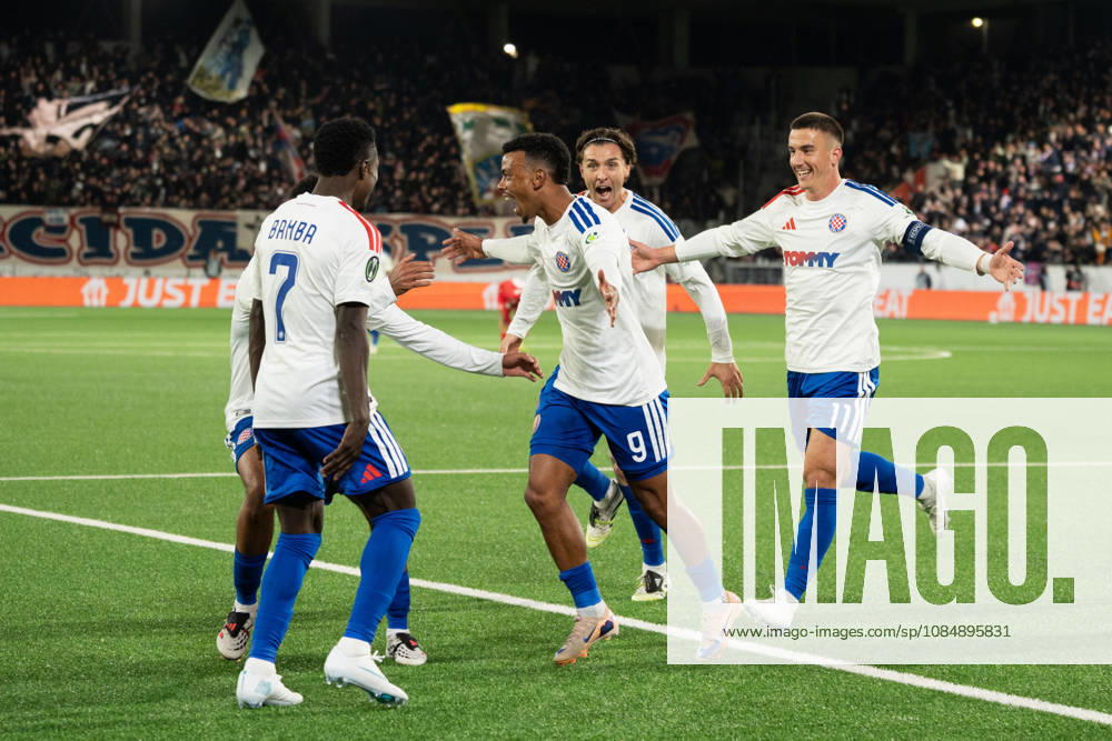 THUN, BERN - OCTOBER 22: Players of HNK Hajduk Split celebrate after teammate Dalisson de Almeida scored a goal during the UEFA Conference League match between FC Thun and HNK Hajduk Split at VISANA STADION on October 22, 2026 in Thun, Bern, Switzerland.