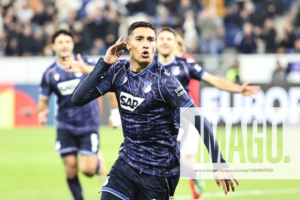 Fussball UEFA Europa League, TSG 1899 Hoffenheim - Olympique Lyon v.l. Goal scored, Tor zum 2:0 Adam Daghim (TSG 1899 Hoffenheim) Sinsheim