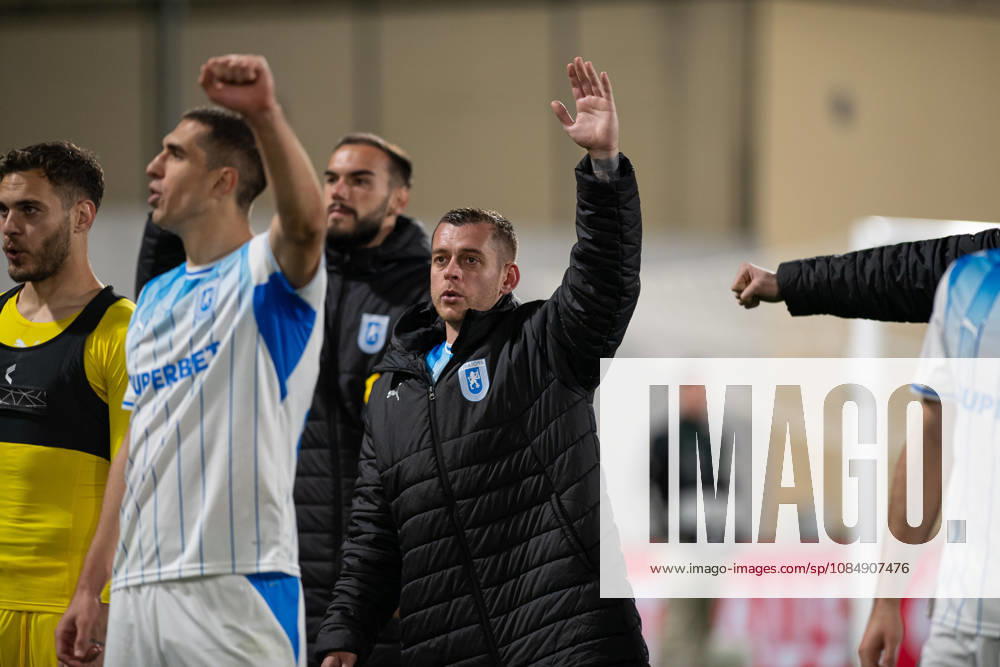 Inter Club Escaldes v Universitatae Craiova - UEFA Conference League Alexandru Cicaldau, player number 20 of Universitatea Craiova, greets supporters after the victory at the UEFA Conference League match between Inter Club d Escaldes and Universitatea Craiova at New FAF Stadium in Encamp, Andorra, on October 22, 2026. Encamp Andorra Andorra