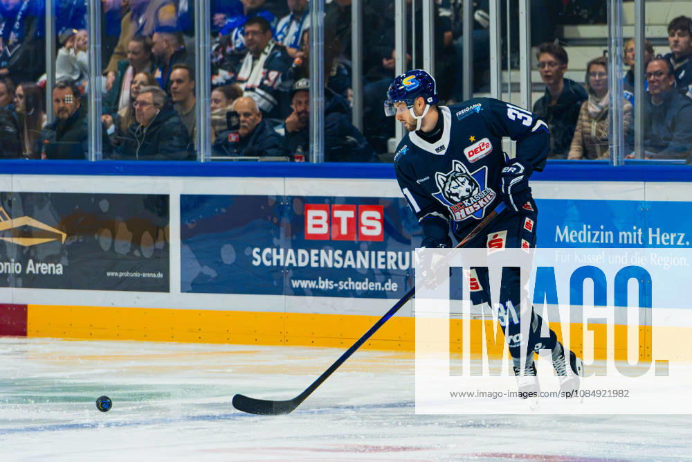 Kassel, Deutschland 22. Oktober 2026: DEL2 - 2026 2027 - Sp. 11 - Kassel Huskies gegen Blue Devils Weiden Im Bild: Lucas Dumont (ECK) Probonio Arena Hessen