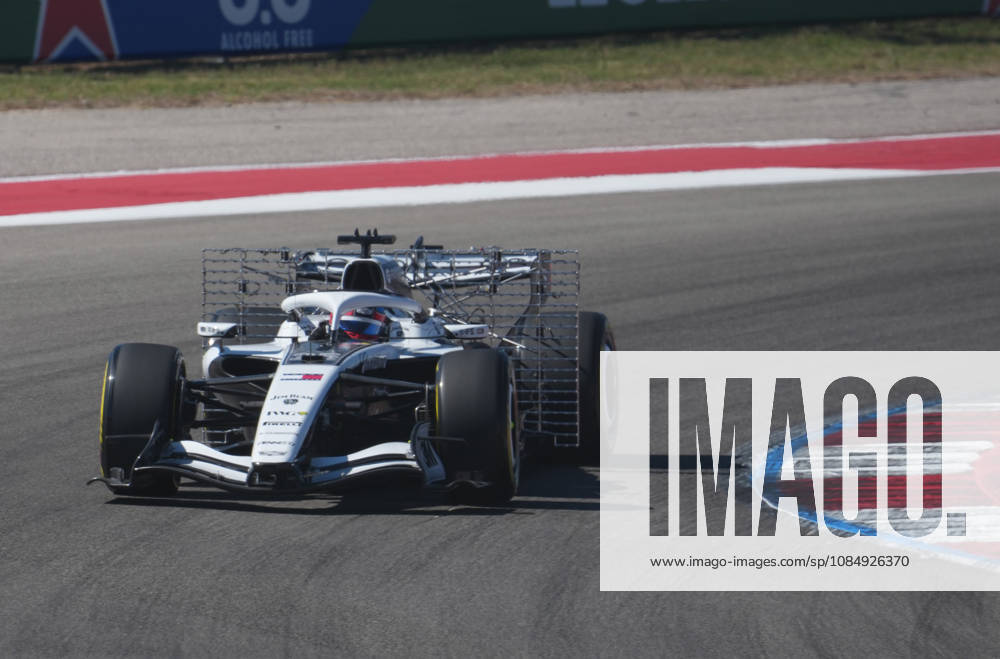 Circuit of The Americas, Austin, FORMULA 1 MSC CRUISES 2026 UNITED STATES GRAND PRIX, Sergio Perez (Mexico), Cadillac Formula 1 Team. Photo by Hasan Bratic, DeFodi Images