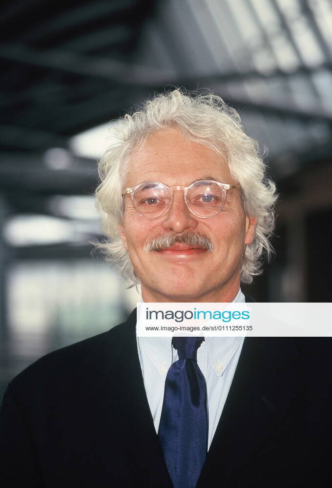 Der Journalist Thomas Roth aufgenommen am 12.01.2001