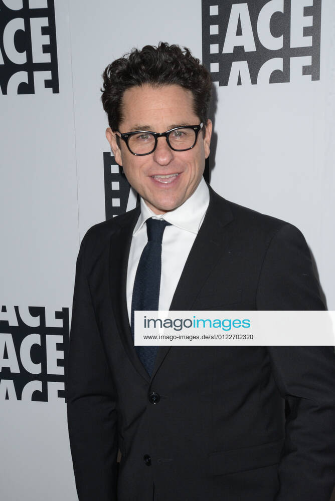 J.J. ABRAMS at the 66th Annual ACE Eddie Awards at The Beverly Hilton Hotel in Los Angeles, California Los Angeles USA - ZUMAs247 20160129_zep_s247_052