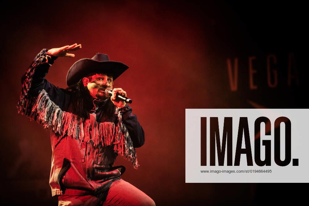 Oliver Tree live in Copenhagen, Denmark Copenhagen, Denmark. 19th, November 2022. The American singer and comedian Oliver Tree performs a live concert at VEGA in Copenhagen. Copenhagen Denmark