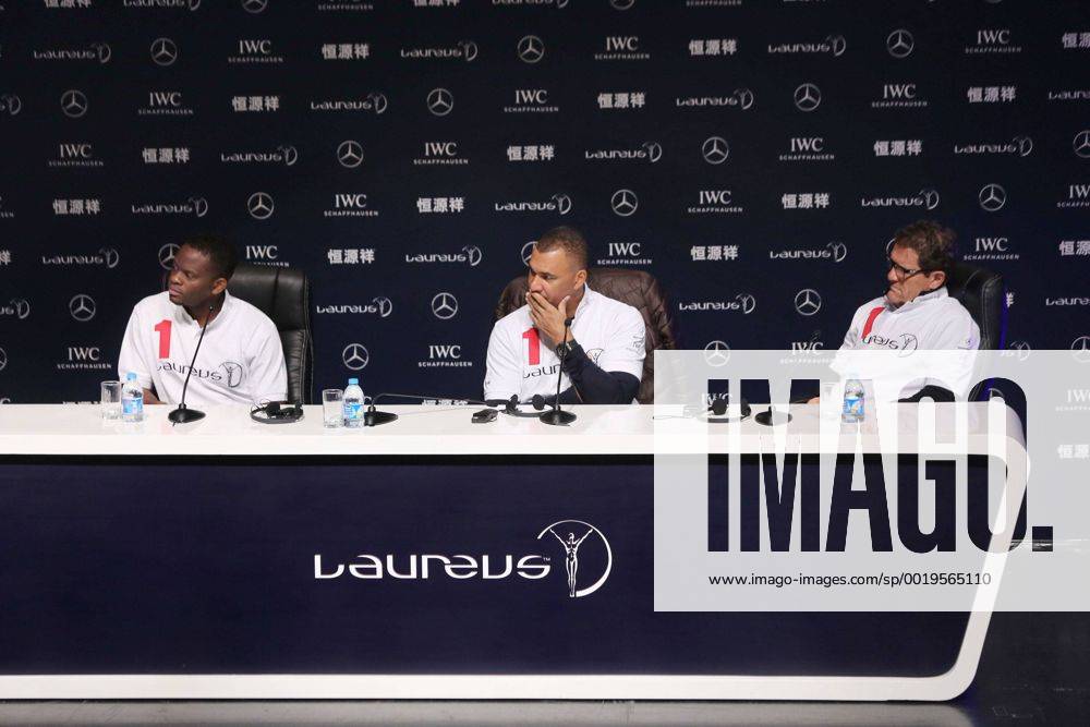 (From left) Former French football star Louis Saha, Dutch football star and manager Ruud Gullit, head coach of FC Terek Grozny, and Fabio Capello, head coach of the Russian national football team, attend a press conference PK Pressekonferenz for the Laureus World Sports Awards Shanghai 2015 in Shanghai, China, 14 April 2015. Soccer stars highlight press conference for Laureus Awards in Shanghai 20150414_61312
