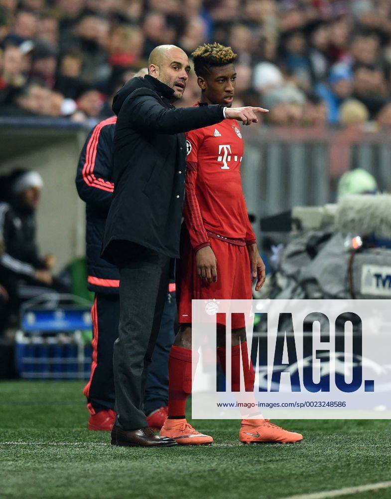 FUSSBALL CHAMPIONS LEAGUE SAISON 2015 2016 ACHTELFINALE RUECKSPIEL FC Bayern Muenchen - Juventus Turin 16.03.2016 Trainer Pep Guardiola (li) mit Kingsley Coman (re, FC Bayern Muenchen)