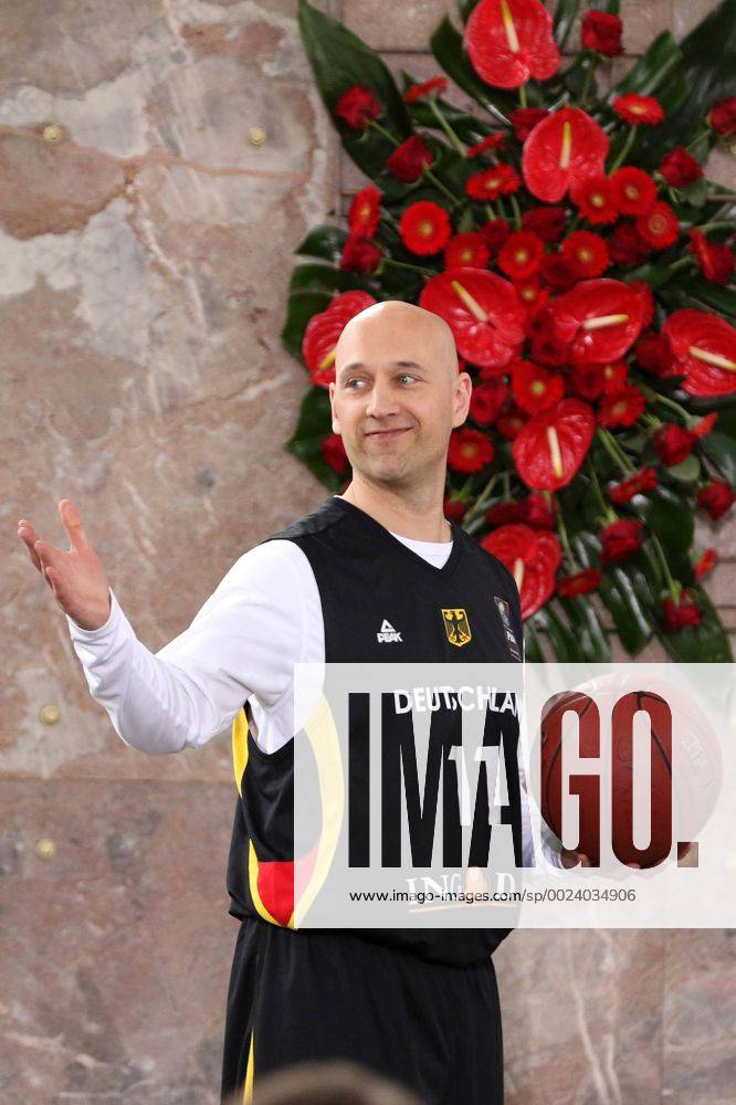 Frankfurt, Paulskirche, Festakt 10 Jahre DOSB Pascal Roller ehemaliger deutscher Basketball-Nationalspieler