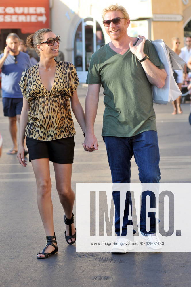 Boris Becker and his pregnant wife enjoy an Ice Cream in Saint-Tropez Boris Becker and his pregnant wife Sharlely Kerssenberg enjoy an ice cream in Saint-Tropez, France on July 30, 2009. Photo by ABACAPRESS.COM Saint-Tropez France