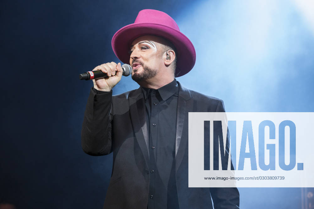 Culture Club perform at Haydock Park Racecourse Singer Boy George of Culture Club performs at Haydock Park Racecourse, England, 22nd July 2017., Credit:Mike Gray Avalon