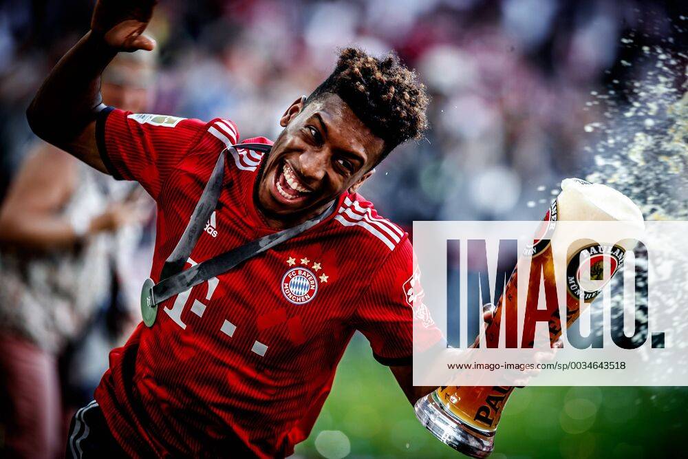 Kingsley Coman (FC Bayern Muenchen 29), FC Bayern Muenchen vs. VfB Stuttgart, 1.Bundesliga, Fussball, 12.05.2018, FC Bayern Muenchen vs. VfB Stuttgart, 1.Bundesliga, Fussball, 12.05.2018 Muenchen