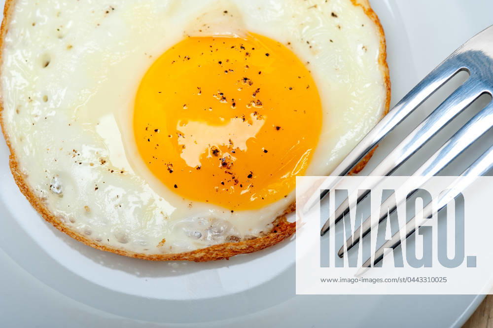 Spiegelei,spiegeleier ** fried egg,fried eggs s0j-lbc
