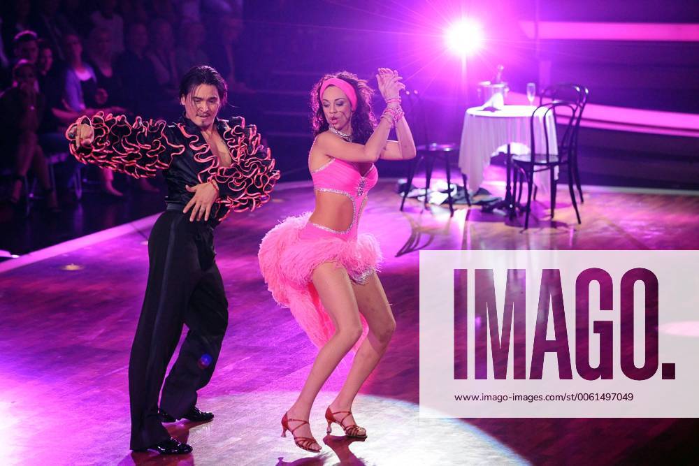Let s Dance - Die RTL-Tanzshow am 09.05.2014 in den MMC-Studios im Coloneum in Köln Erich Klann, links - Lilly Becker, rechts in der 6. Show der RTL-Tanzshow Let s Dance