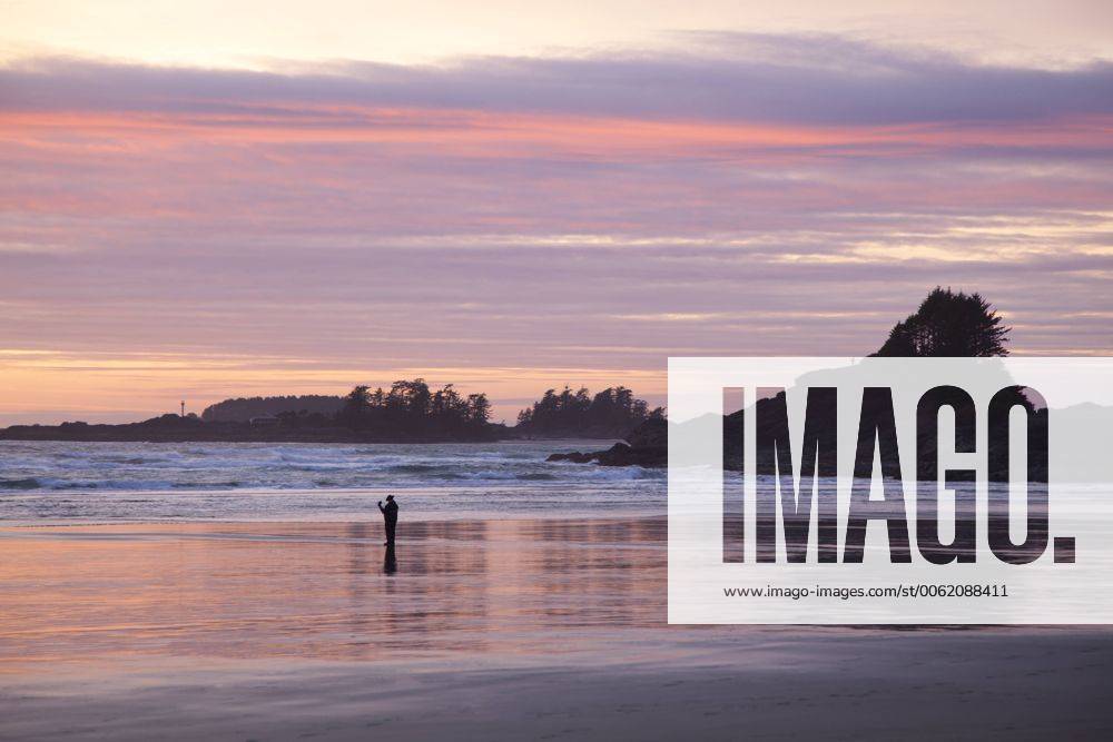 Cox Bay and Sunset Point at sunset near Tofino, British Columbia, Canada on Vancouver Island in Clayoquot Sound UNESCO Biosphere Reserve. acp52474 photography